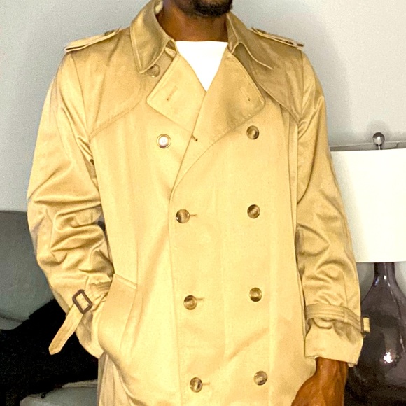 Classy & Classic Stylish Camel Trench Coat with Belt - Picture 5 of 7